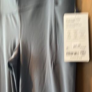 Athleta Stylish Grayish blue Leggings
Flair